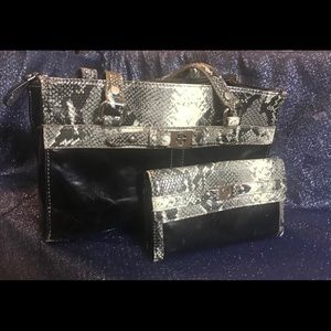 Tote and wallet set